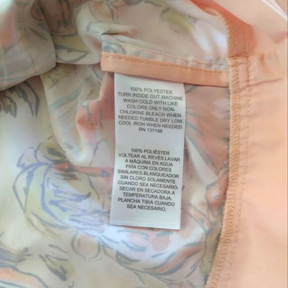 Royalty Island Windbreaker* - Picture 9 of 12